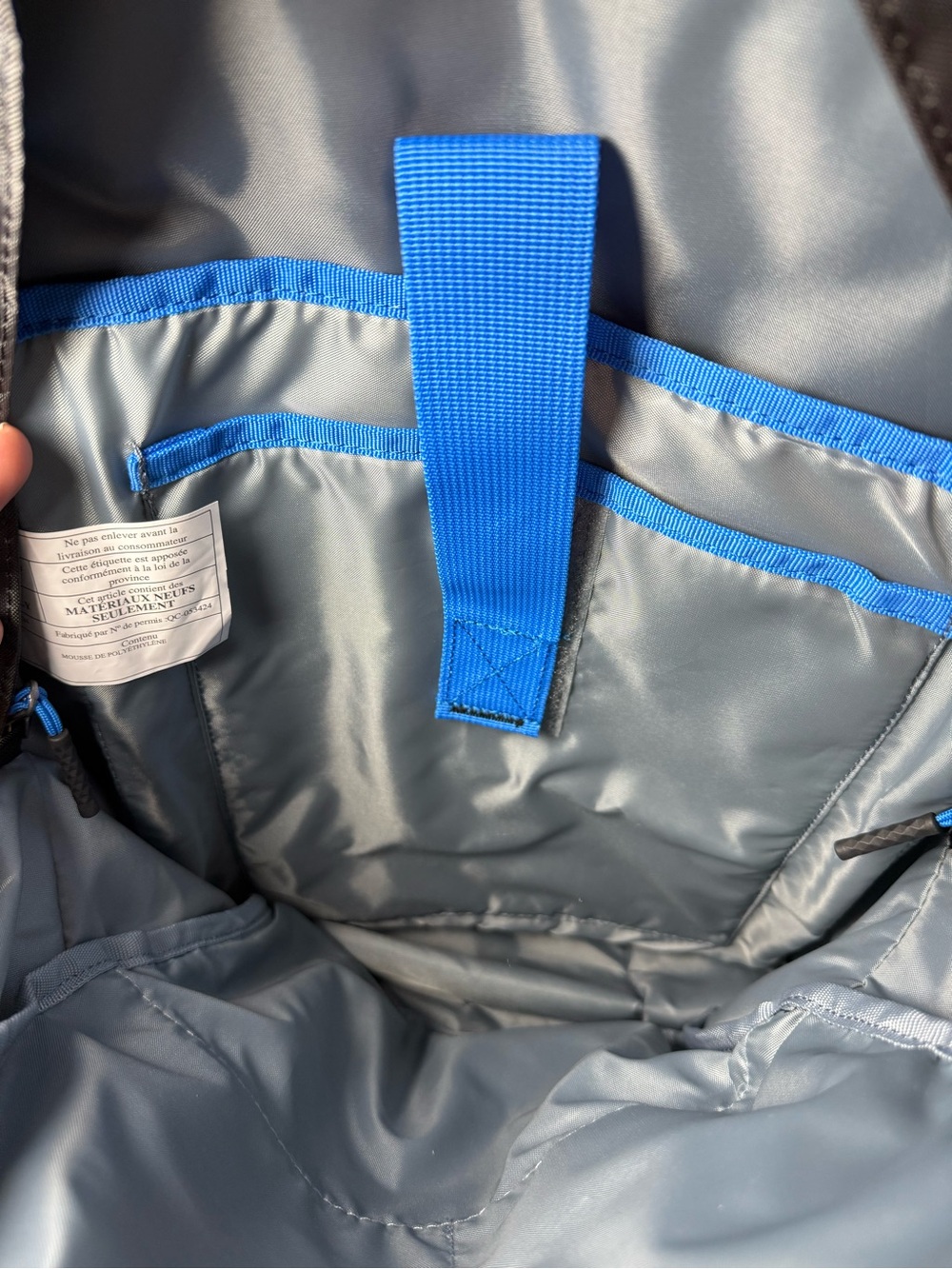 Dell Urban Backpack 15 - Gray with Black Accents - Picture 7 of 8